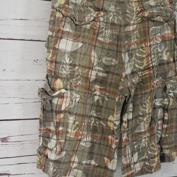 Plugg Boy's Cargo Plaid Leaf Tropical Print Shorts Size 14 - Picture 8 of 8